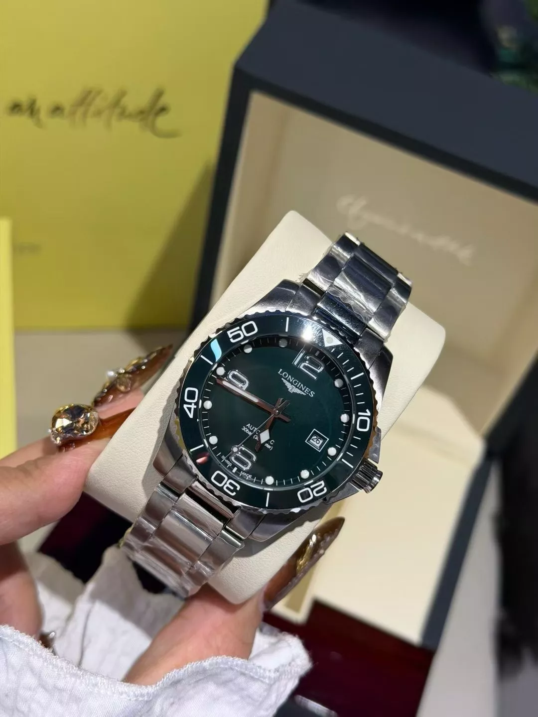 론진 콘퀘스트 세라믹 베젤 41mm 오토매틱 워치 상세 이미지 6