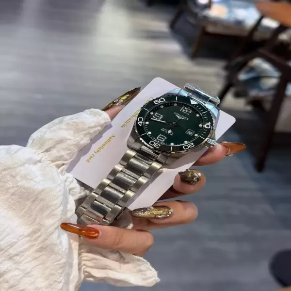 론진 콘퀘스트 세라믹 베젤 41mm 오토매틱 워치