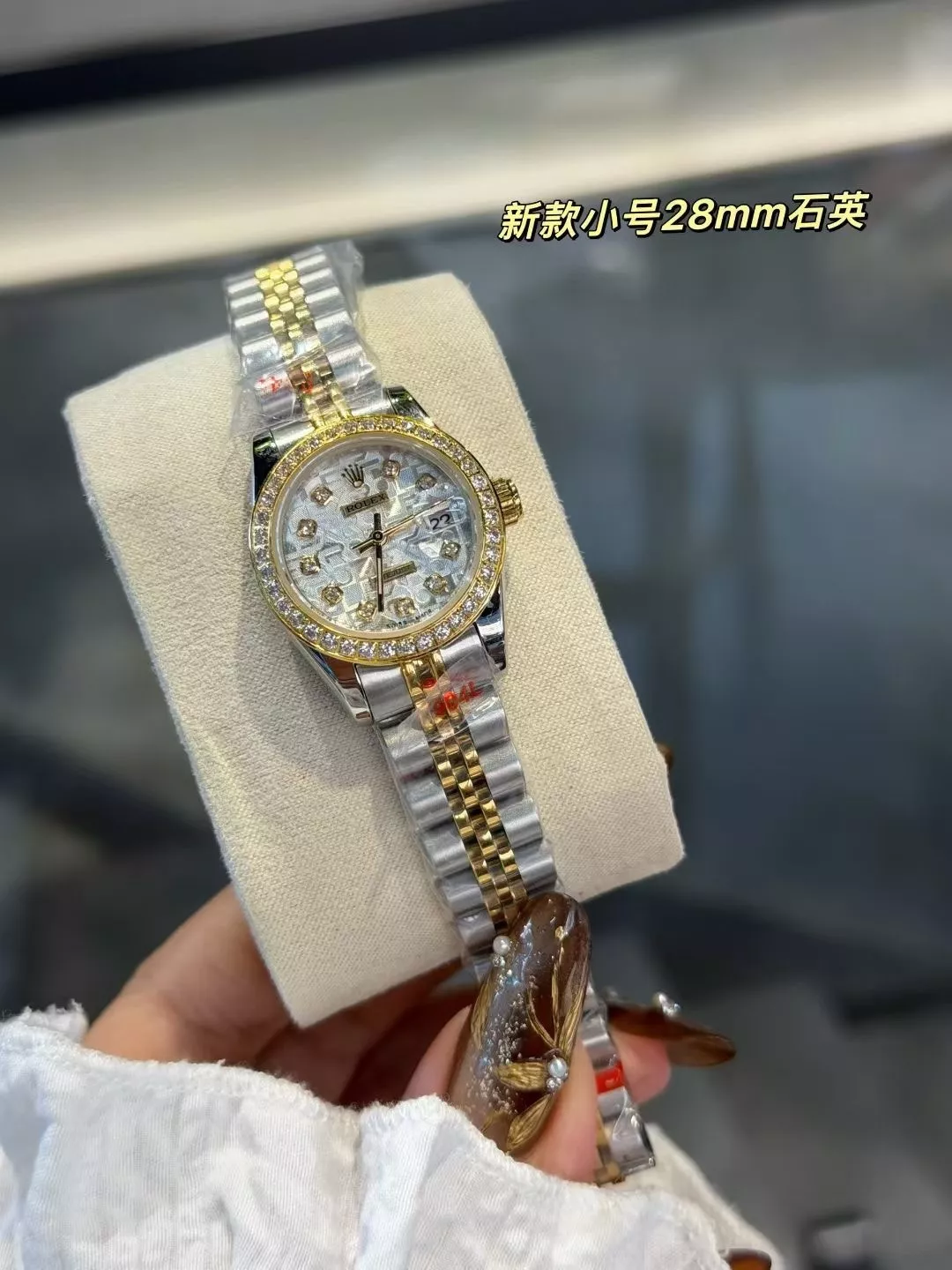 롤렉스 데이트저스트 28mm 스틸 브레이슬릿 크리스탈 워치 상세 이미지 2