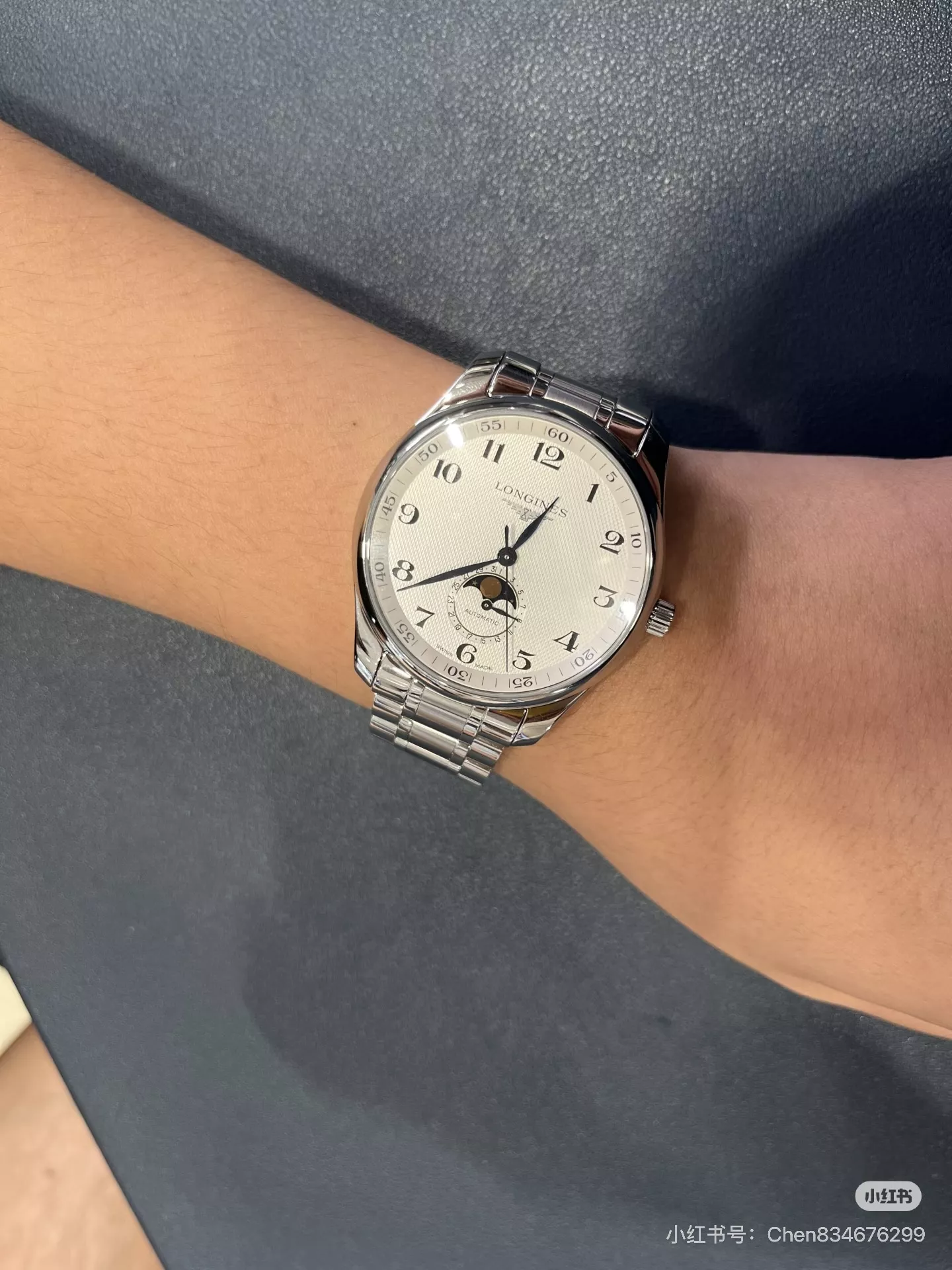 론진 마스터 문페이즈 40mm 기계식 워치 상세 이미지 12