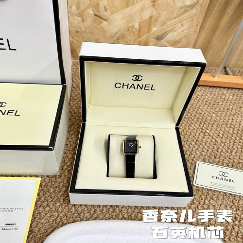샤넬 직사각 다이얼 스테인리스 쿼츠 워치