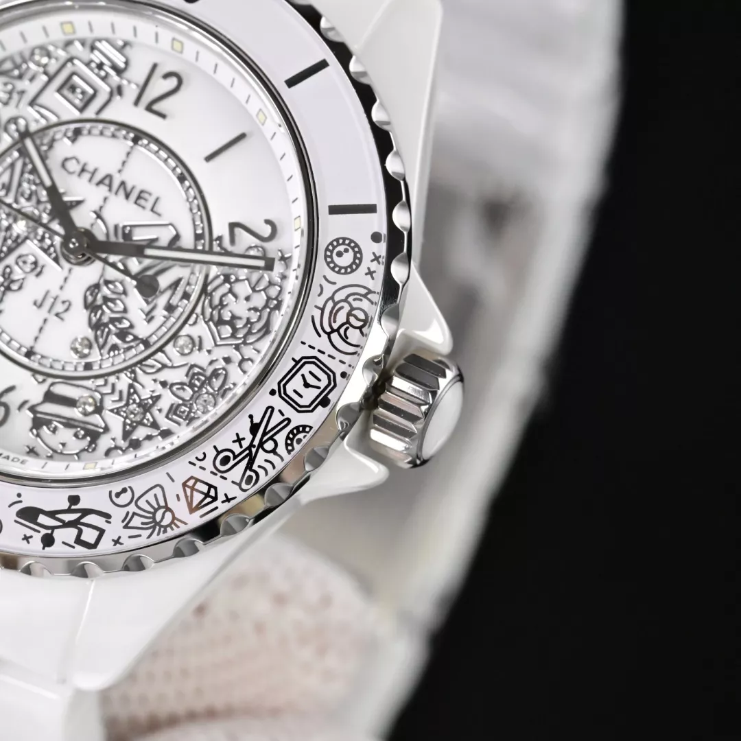 샤넬 J12 33mm 세라믹 쿼츠 워치 상세 이미지 13