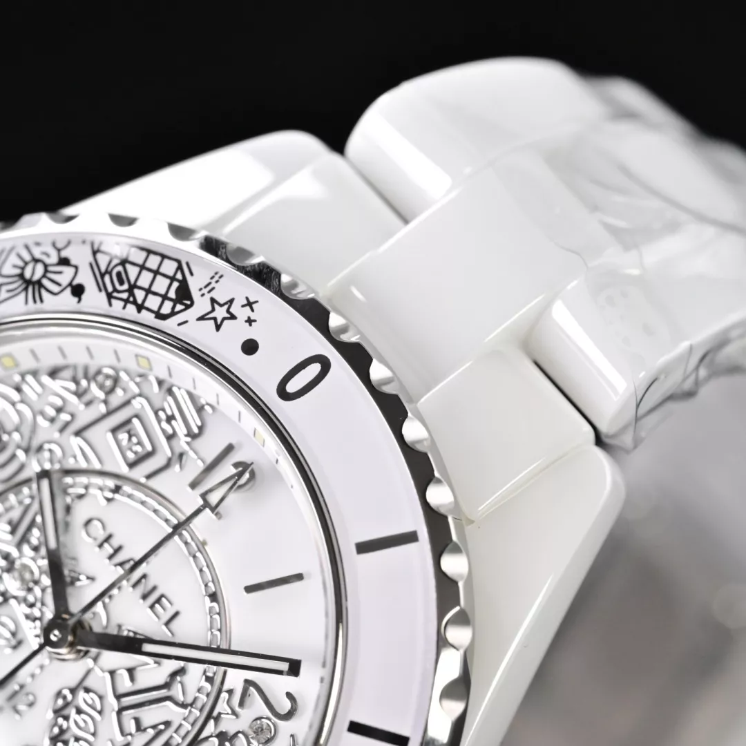 샤넬 J12 33mm 세라믹 쿼츠 워치 상세 이미지 14