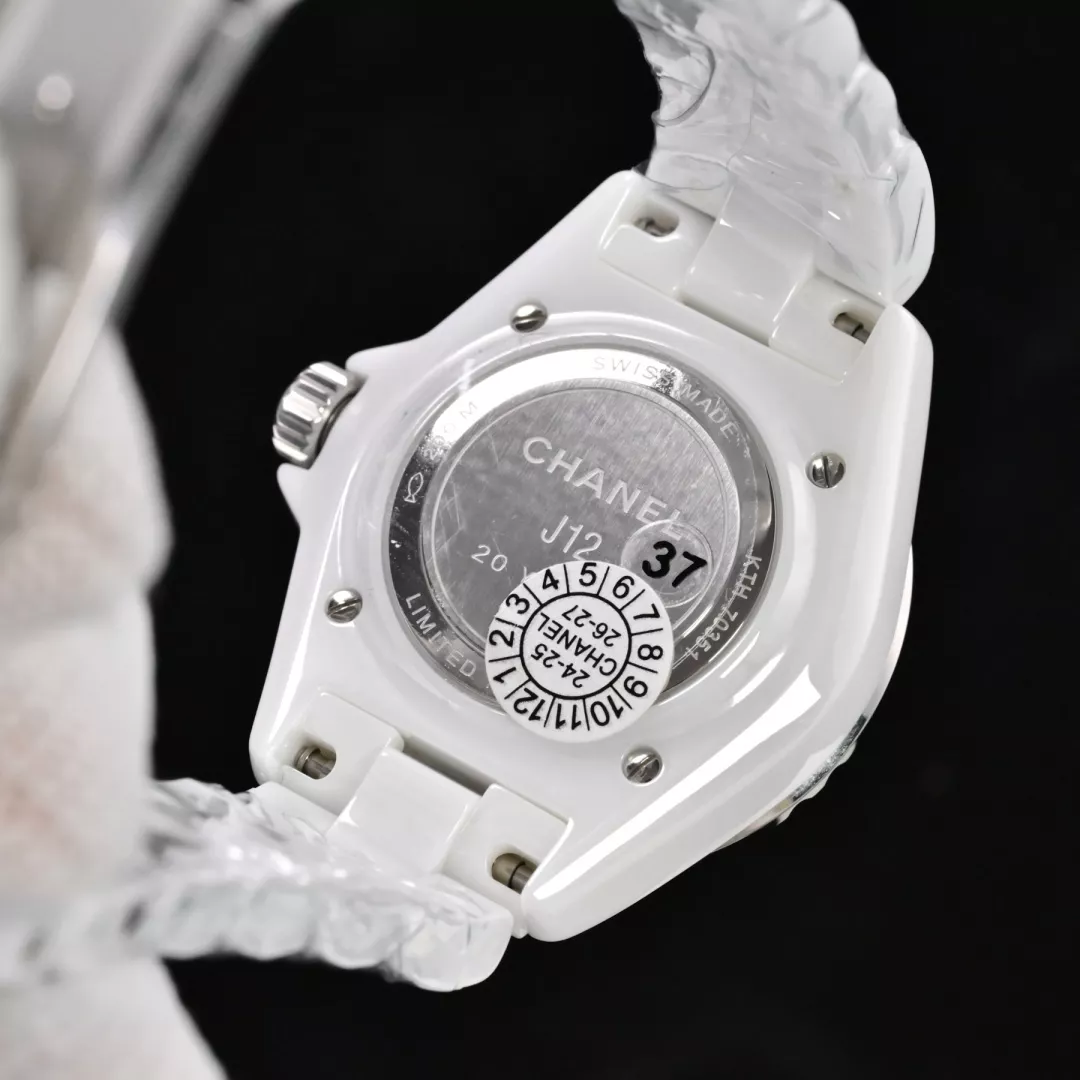샤넬 J12 33mm 세라믹 쿼츠 워치 상세 이미지 9