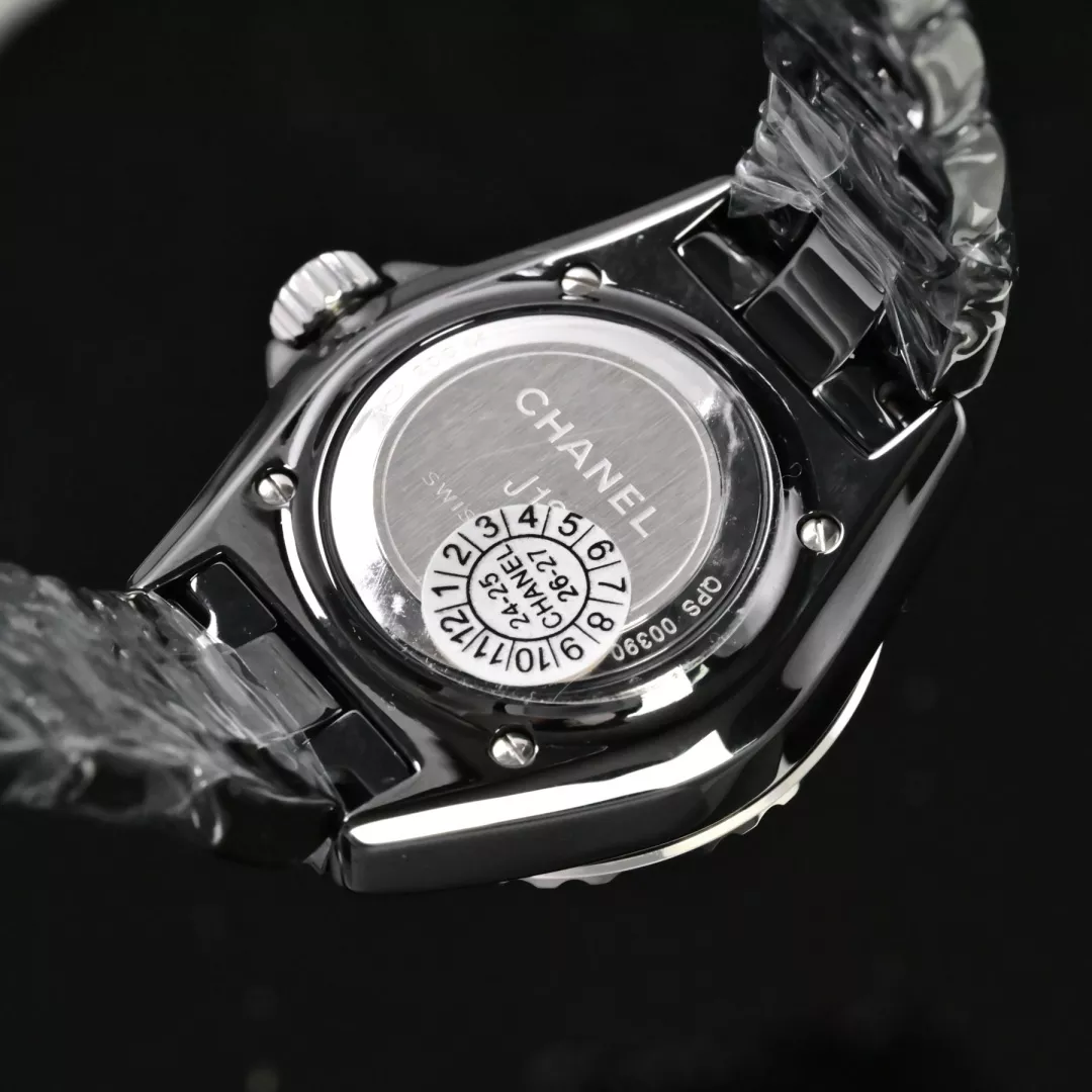 샤넬 J12 33mm 세라믹 스위스 쿼츠 워치 상세 이미지 9