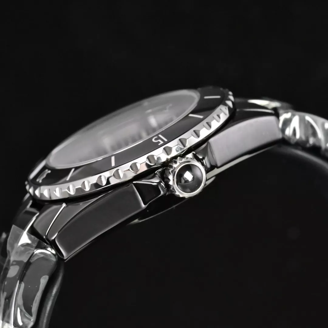샤넬 J12 33mm 세라믹 스위스 쿼츠 워치 상세 이미지 5