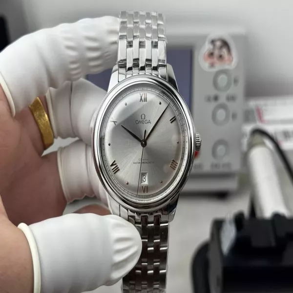 오메가 드빌 디럭스 40mm 오토매틱 메탈 워치