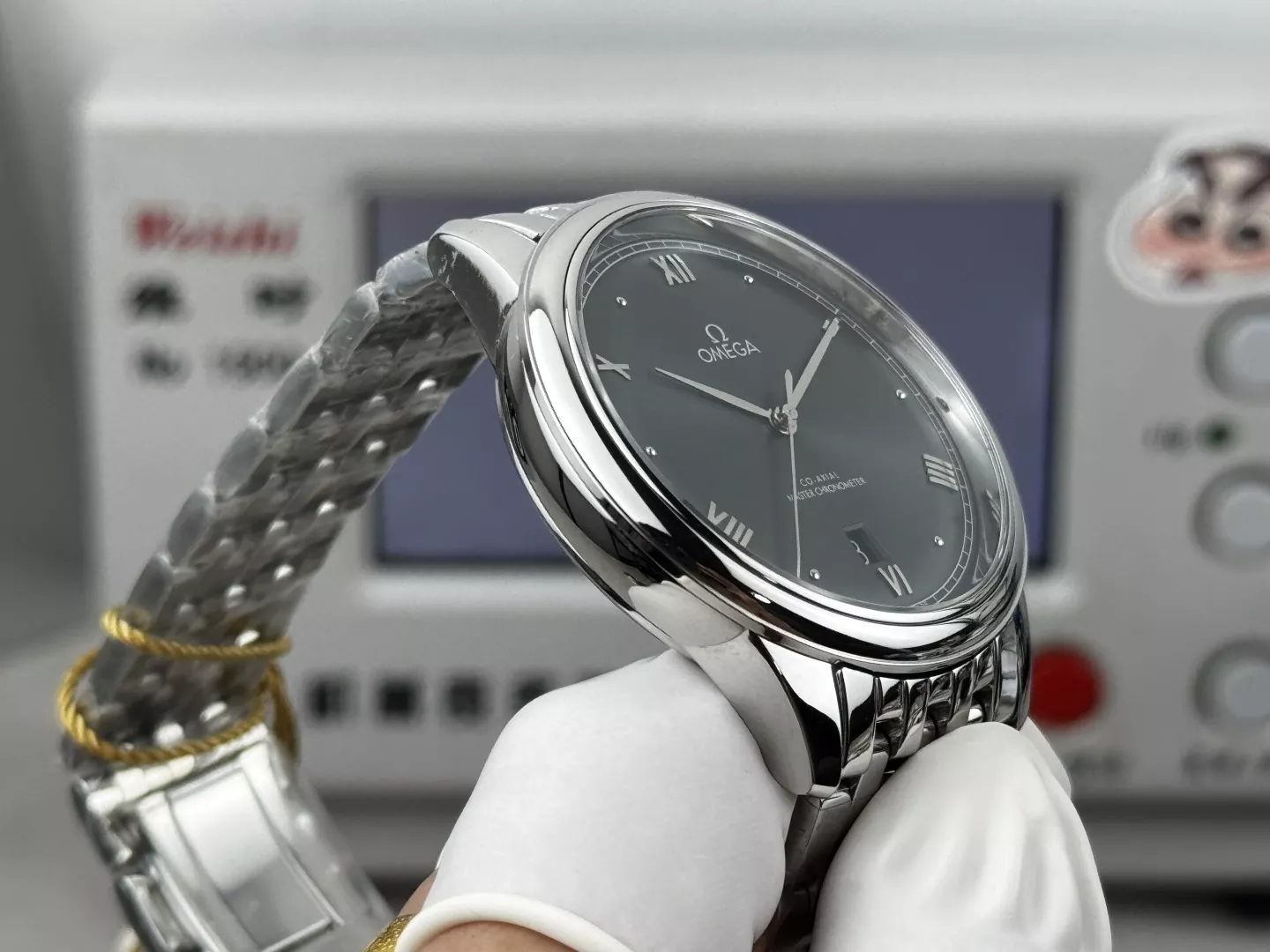 오메가 드빌 디어드롭 클래식 40mm 오토매틱 워치 상세 이미지 6