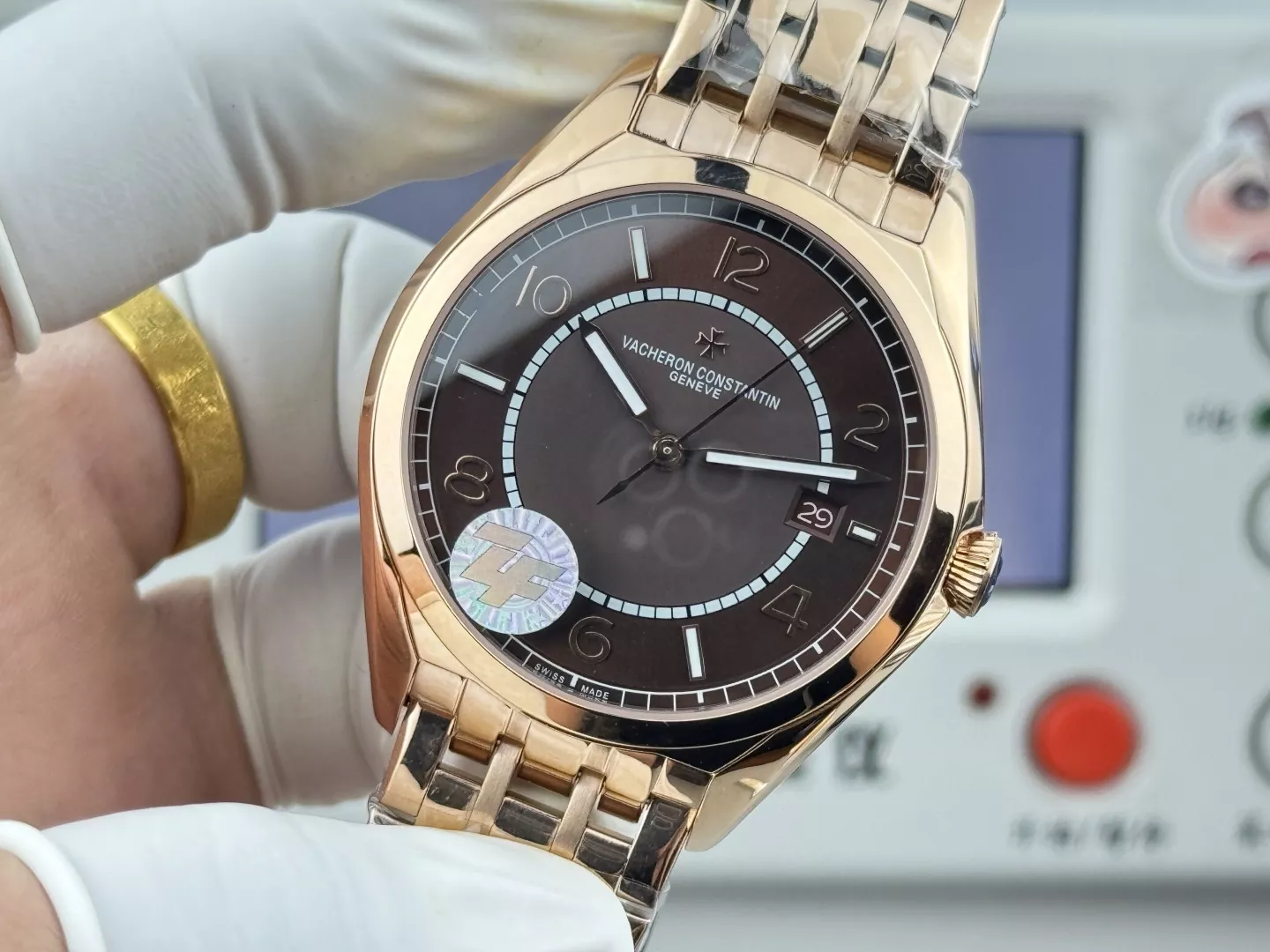 바쉐론콘스탄틴 오버시즈 식스티 스타일 40mm 메탈 오토매틱 워치 상세 이미지 5