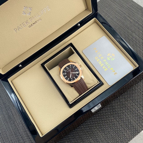 파텍필립 아쿠아넛 40mm 러버 스트랩 오토매틱 워치