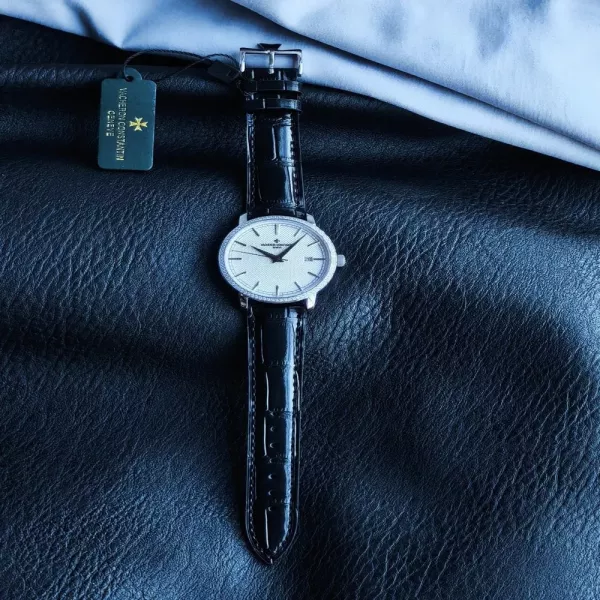 바쉐론콘스탄틴 트래디셔널 대삼침 40mm 오토매틱 가죽 워치
