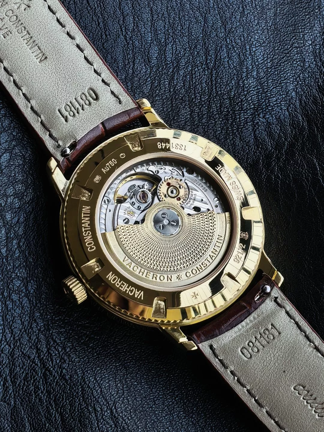 바쉐론콘스탄틴 트래디셔널 40mm 오토매틱 가죽 스트랩 워치 상세 이미지 9