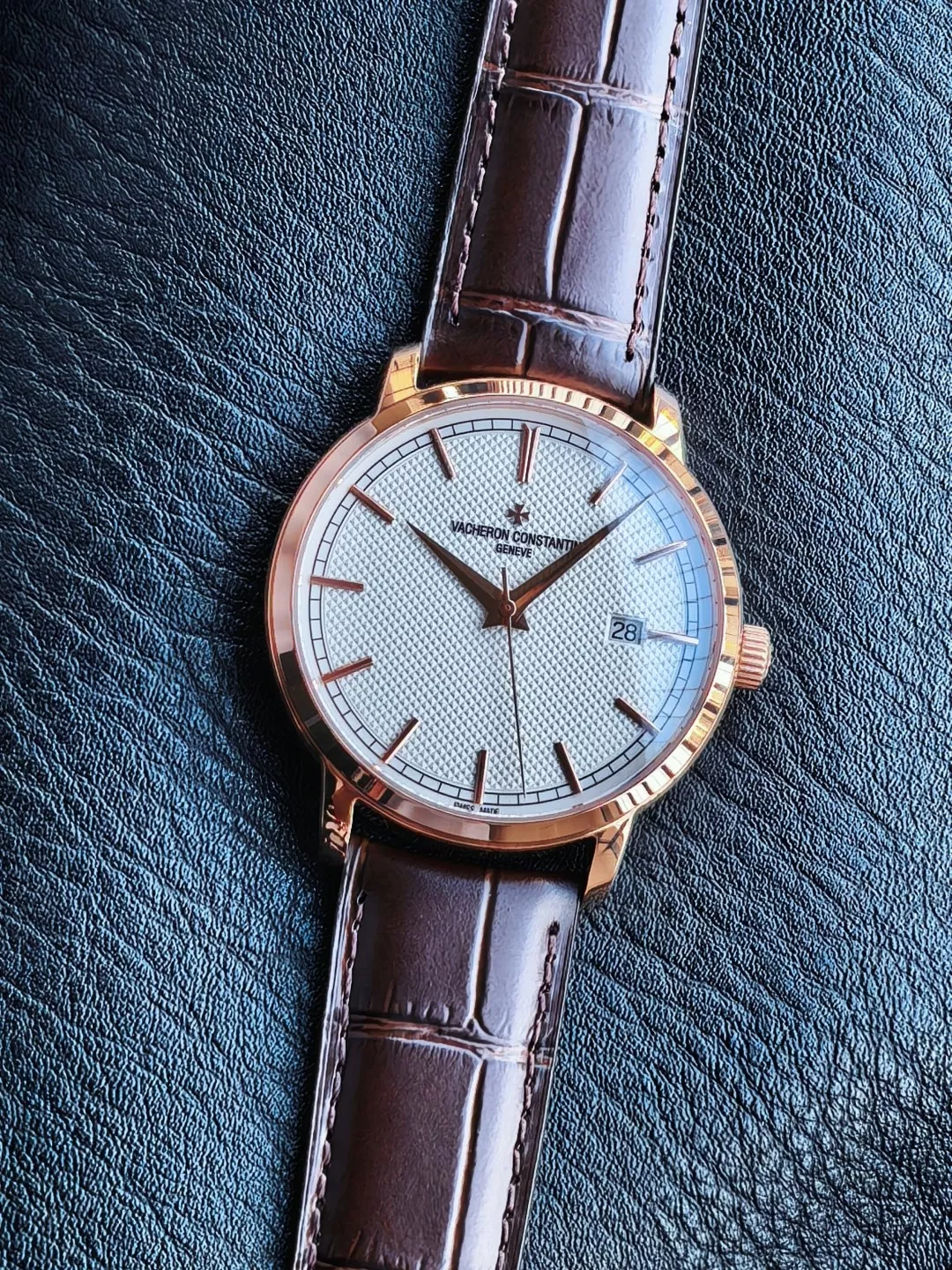 바쉐론콘스탄틴 트래디션 40mm 오토매틱 가죽 스트랩 워치 상세 이미지 2