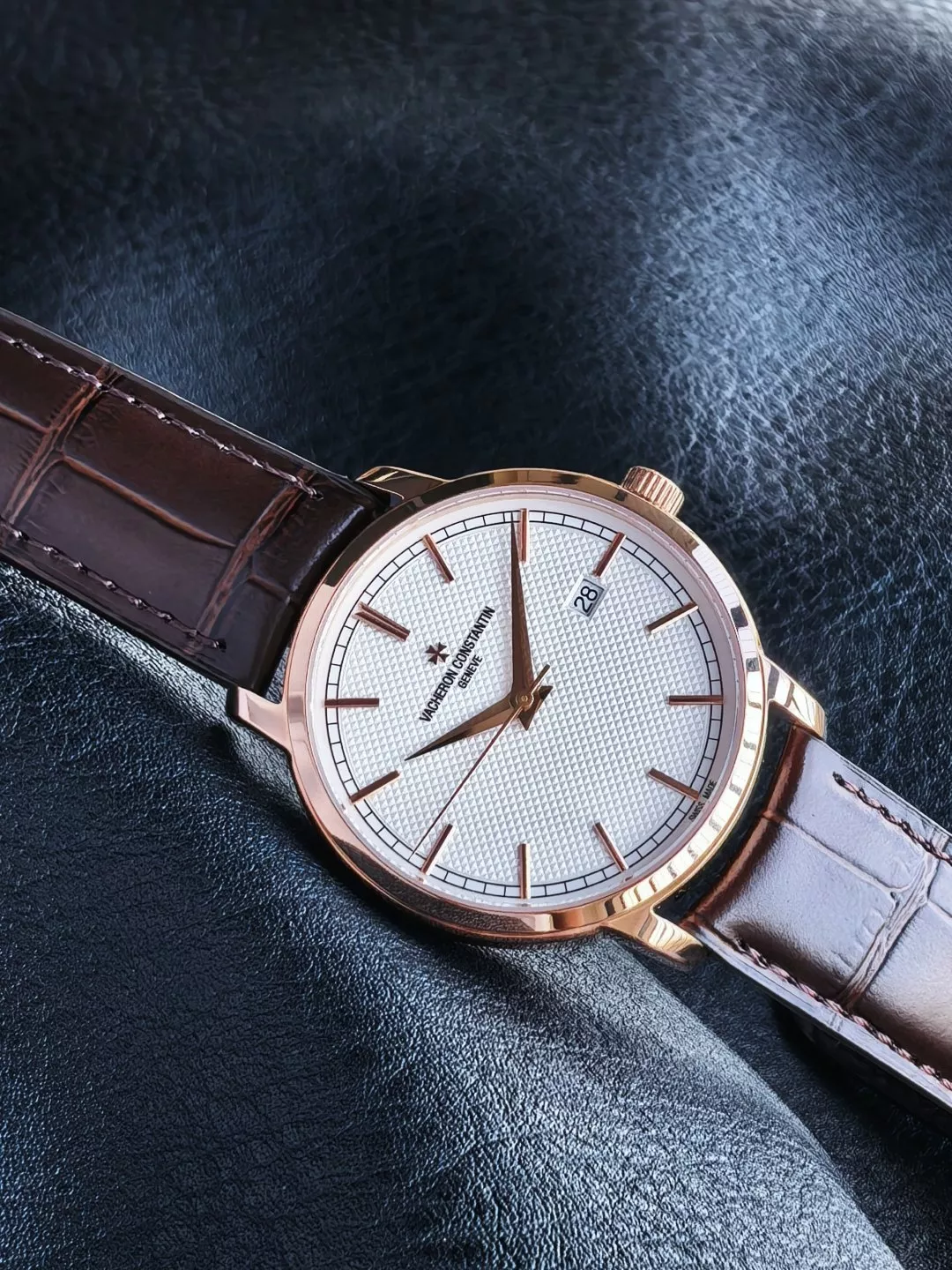 바쉐론콘스탄틴 트래디션 40mm 오토매틱 가죽 스트랩 워치 상세 이미지 4
