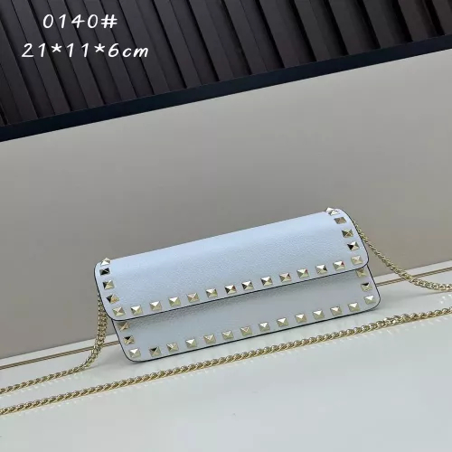 발렌티노 브이링 스터드 그레인 카프스킨 체인 플랩 크로스백