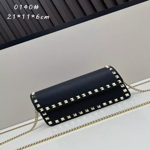 발렌티노 브이링 스터드 그레인 카프스킨 체인 플랩 크로스백
