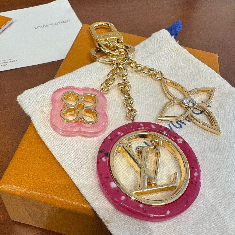 루이비통 모노그램 플라워 LV 서클 백참 키링