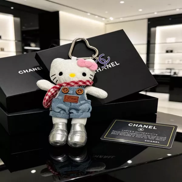 샤넬 하트 카라비너 인형 백참 키링