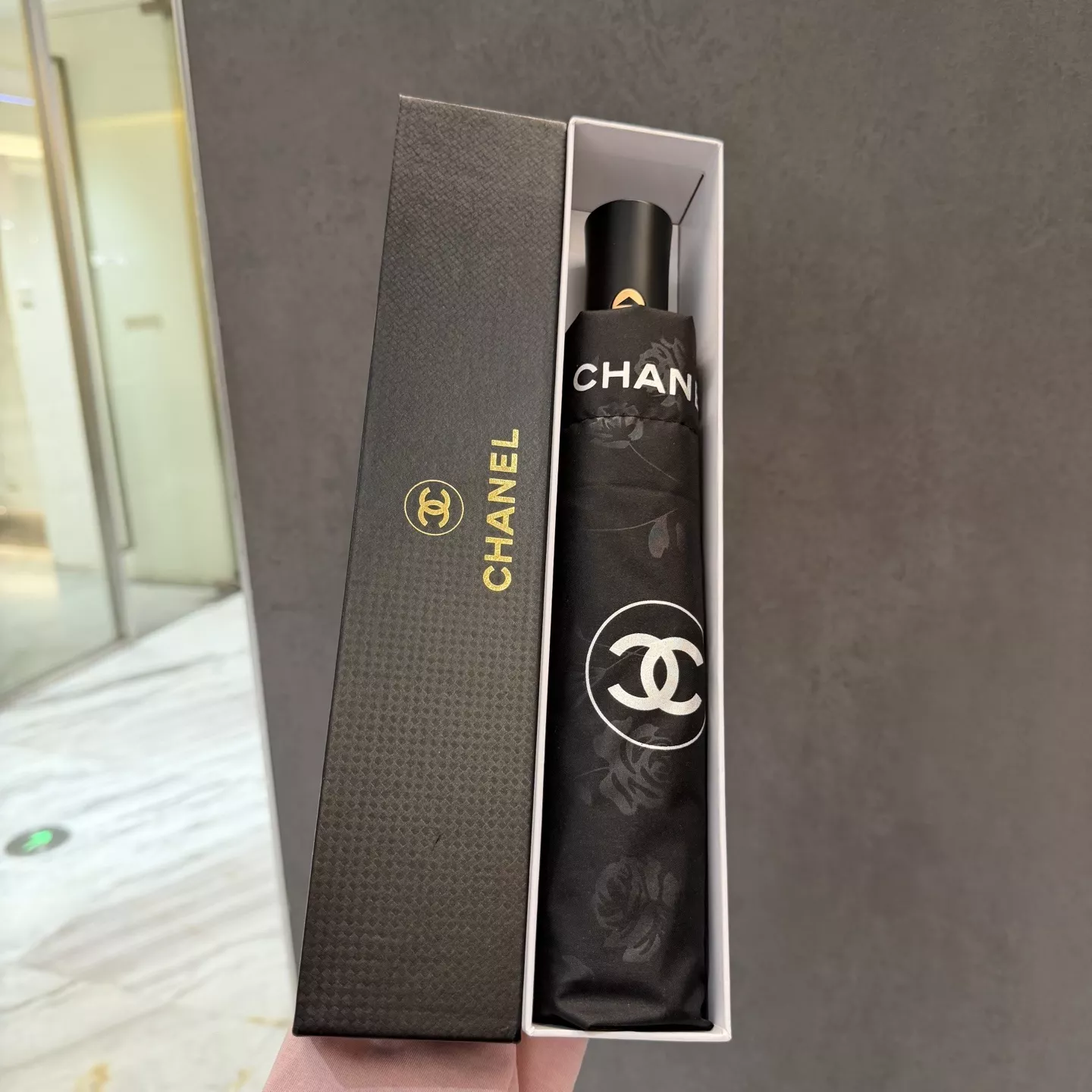 샤넬 로고 플라워 패턴 자동 접이식 양우산 상세 이미지 2