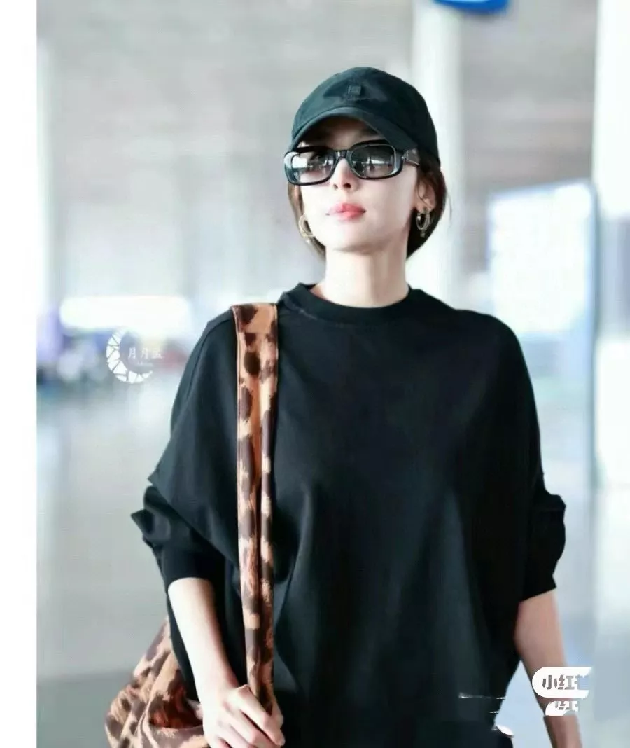 입생로랑 SLM130/F YSL 로고 슬림 렉탱글 선글라스 상세 이미지 32