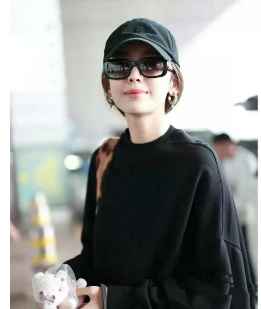 입생로랑 SLM130/F YSL 로고 슬림 렉탱글 선글라스 상세 이미지 31