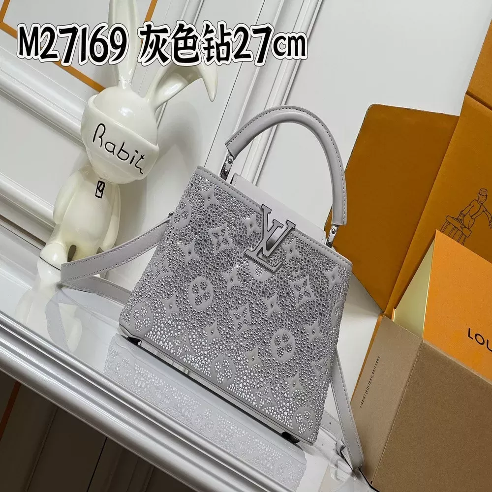 루이비통 카퓌신 나노 미라지 타우릴론 레더 토트백