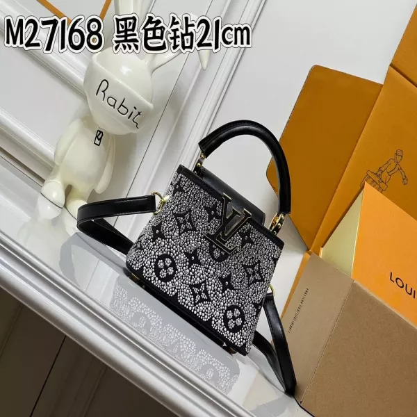 루이비통 미라지 카퓌신 나노 타우릴론 토트백