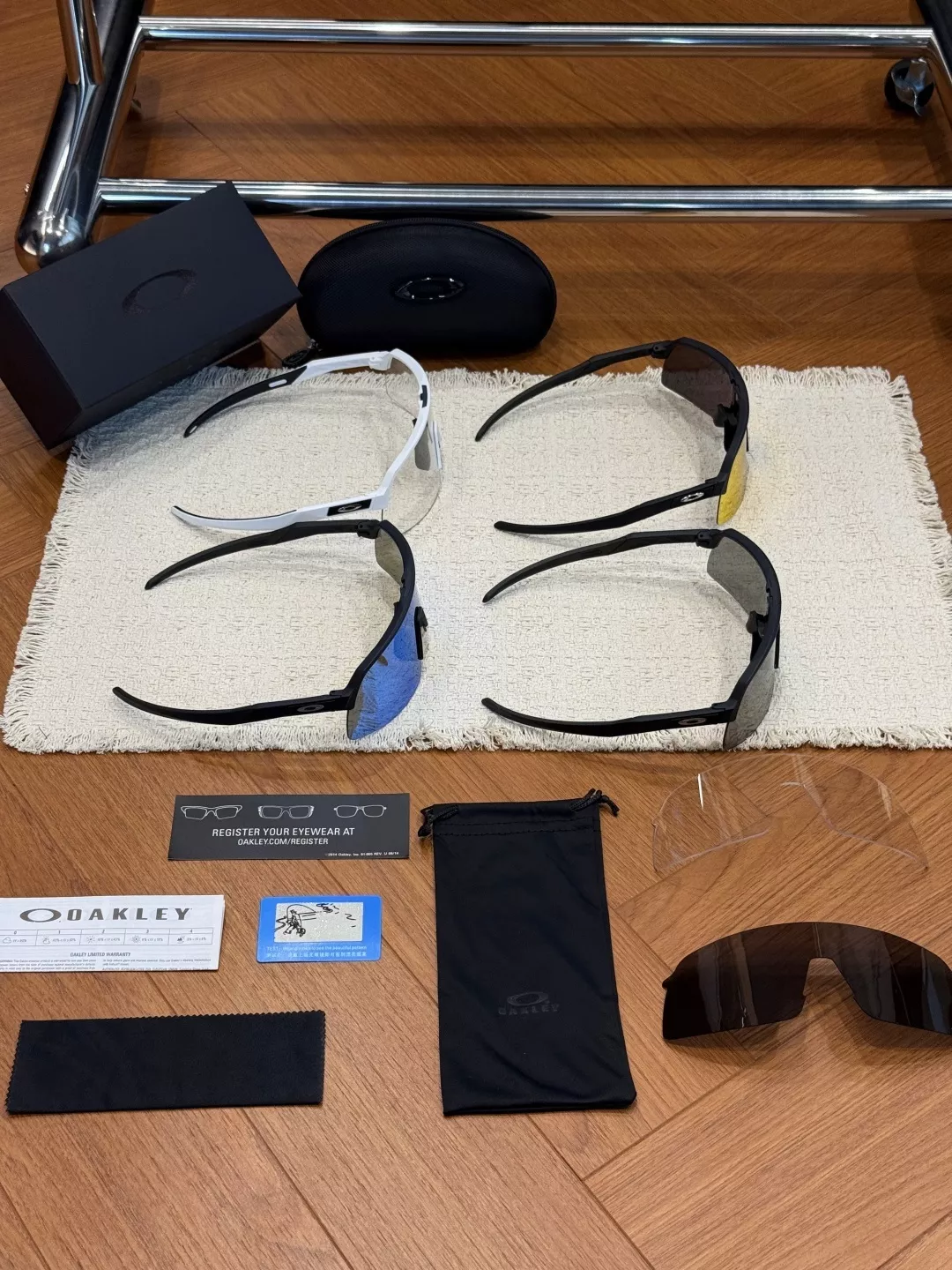 오클리 무테 일체형 프리즘 코팅 스포츠 선글라스 상세 이미지 3