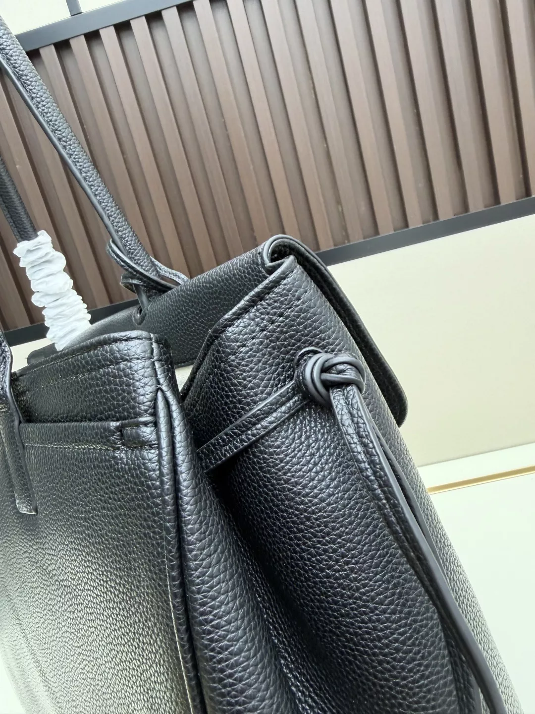 샤넬 26S 더블C 로고 라지 토트백 상세 이미지 6