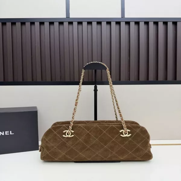 샤넬 더블 C 체인 퀼팅 지퍼 바게트백
