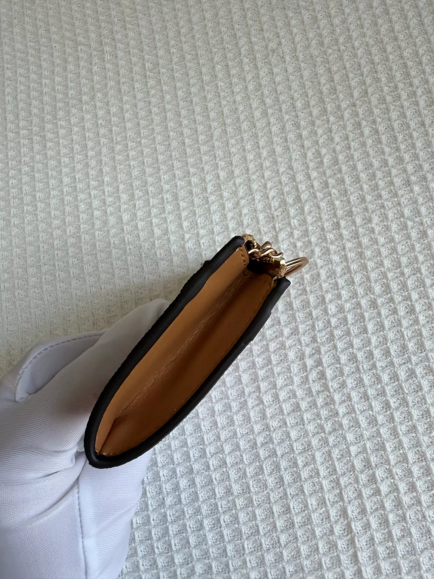 코치 리치 텍스처 배색 지퍼 동전지갑 상세 이미지 8