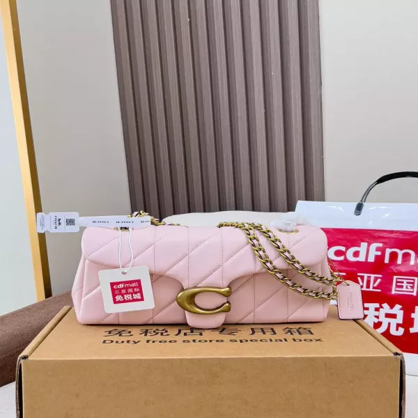 코치 퀼팅 태비 20 시그니처 C 체인 숄더백