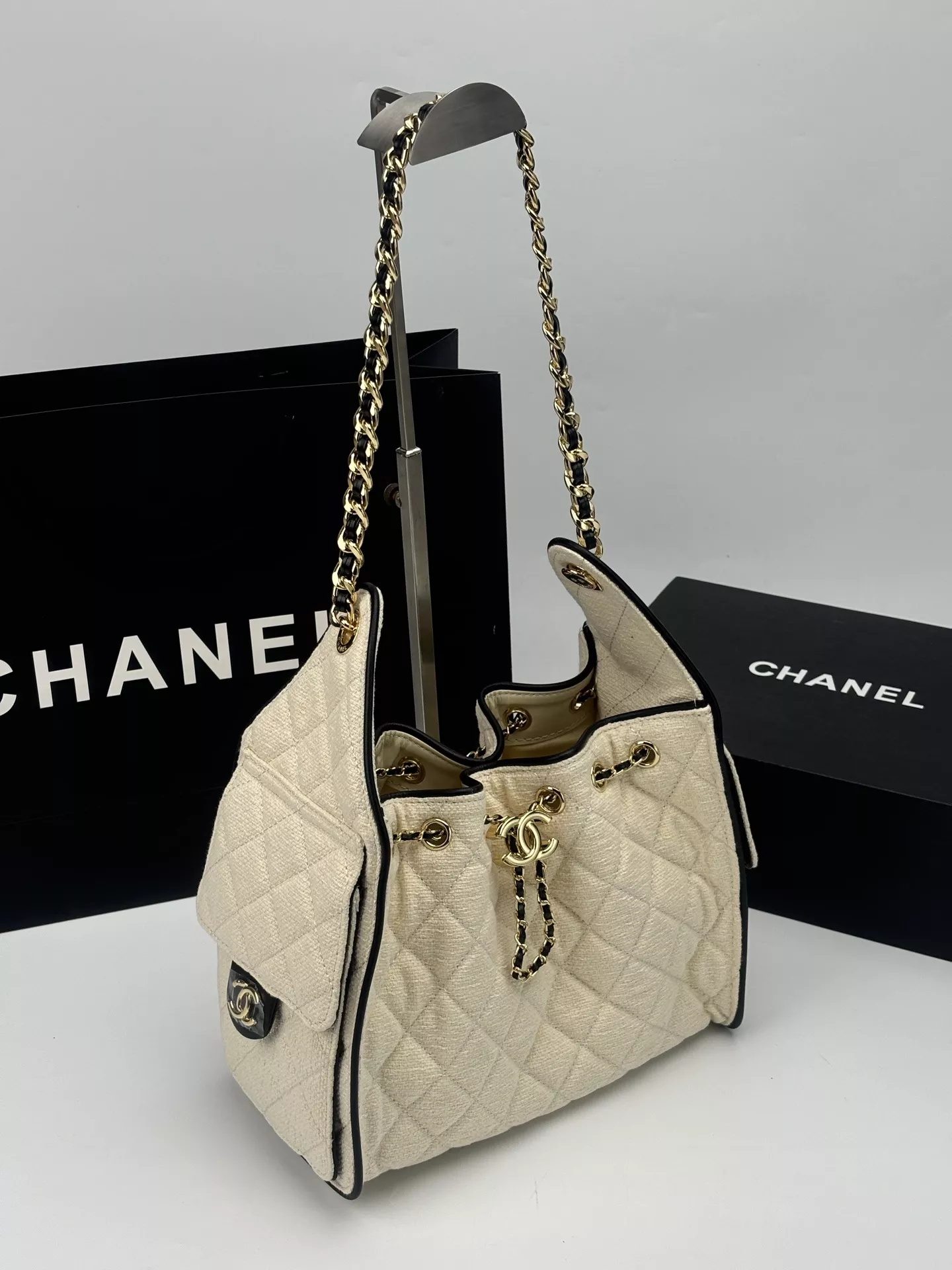 샤넬 26P 캔버스 퀼팅 체인 호보백 상세 이미지 2