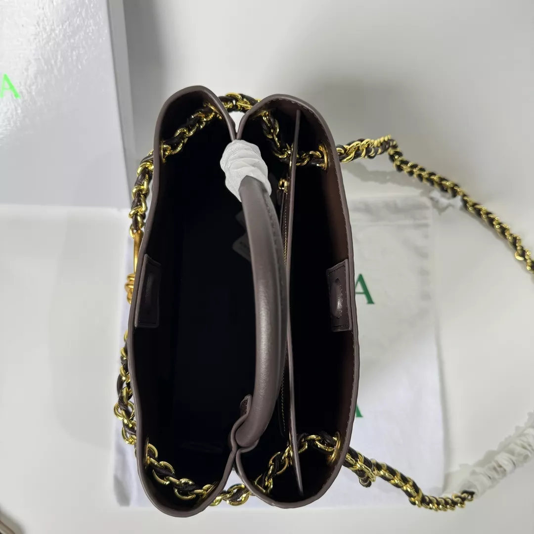 보테가베네타 안디아모 메탈 체인 인트레치아토 토트백 상세 이미지 7