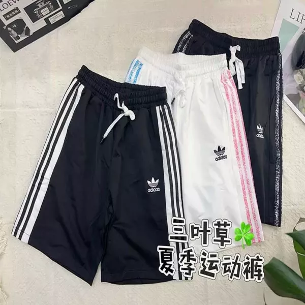 아디다스 삼선 자수 로고 폴리에스터 하프 팬츠