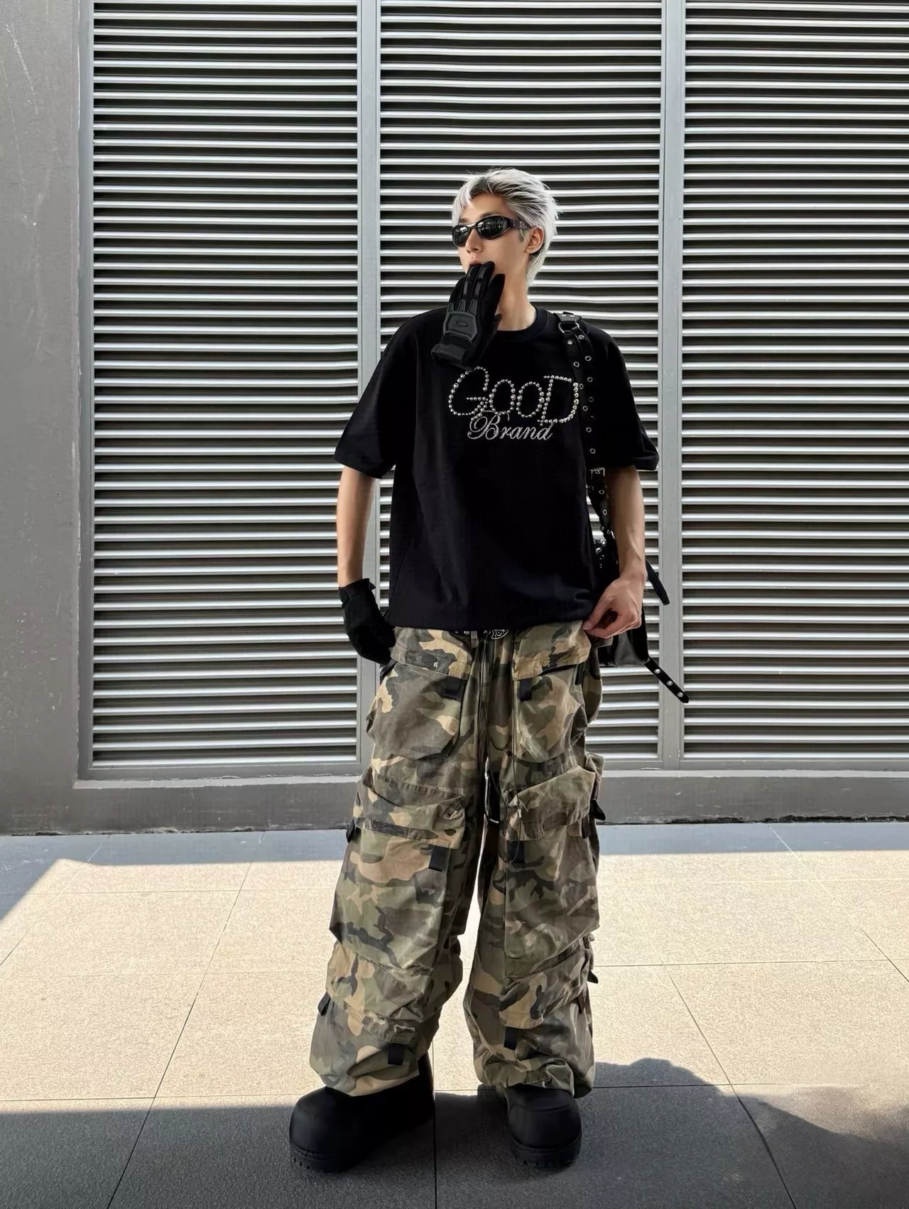 굿브랜드 진주 로고 레터링 루즈핏 반팔 티셔츠 상세 이미지 20