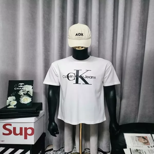 캘빈클라인 로고 자수 프린트 오버핏 반소매 티셔츠