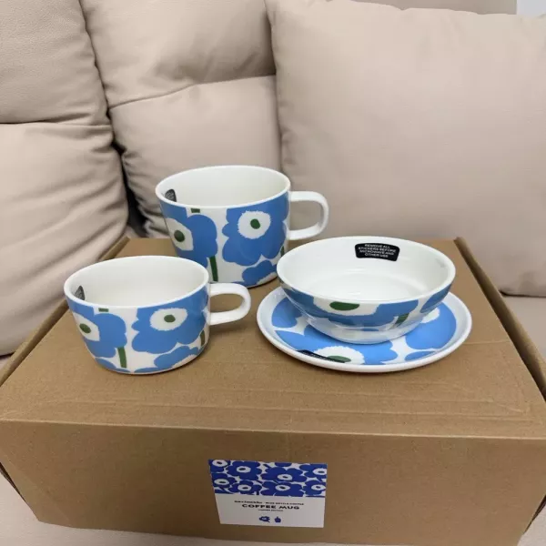 마리메꼬 북유럽 블루 플라워 머그컵 기프트 세트