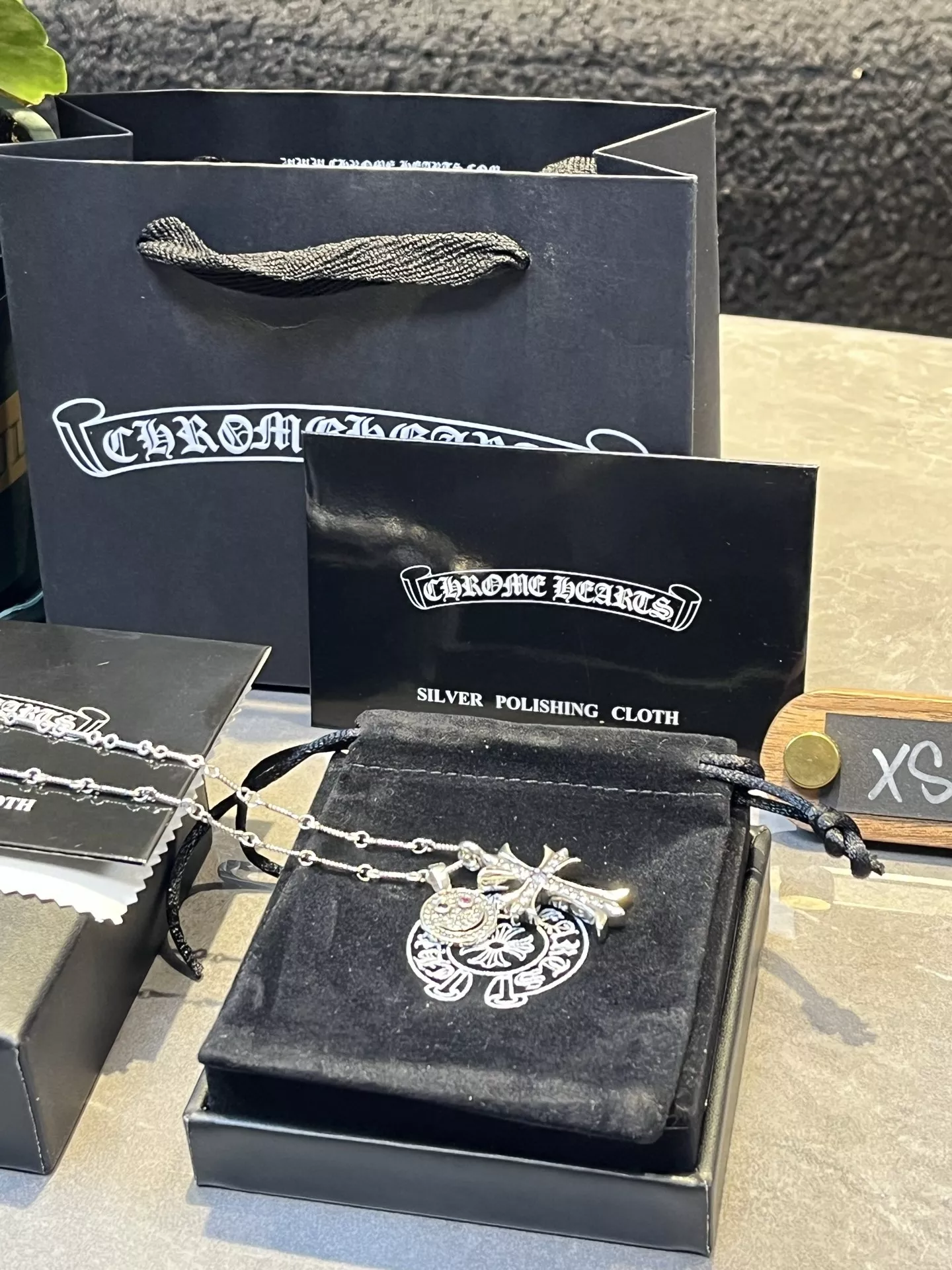 크롬하츠 크로스 펜던트 18K 천연 다이아 목걸이 상세 이미지 2