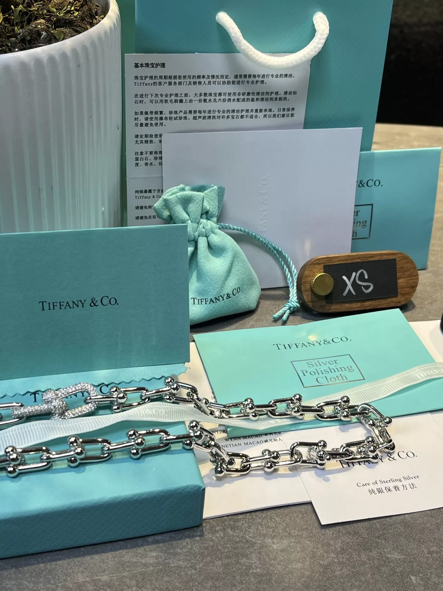 티파니앤코 T 시리즈 다이아 펜던트 체인 목걸이 상세 이미지 4