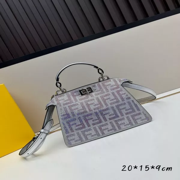 펜디 피카부 아이씨유 쁘띠 더블FF 풀 스톤 토트백