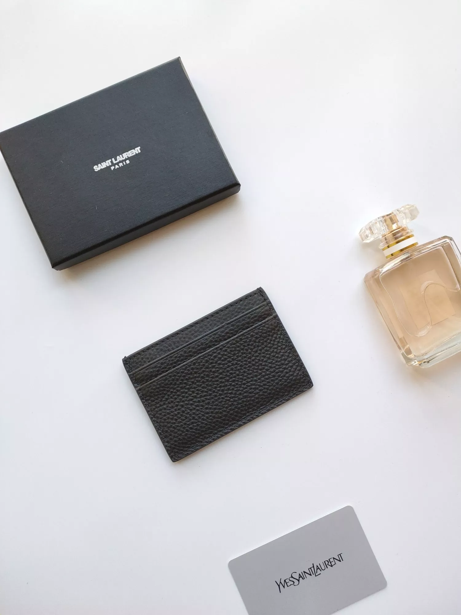 입생로랑 YSL 로고 엠보 스티치 소가죽 카드지갑 상세 이미지 3
