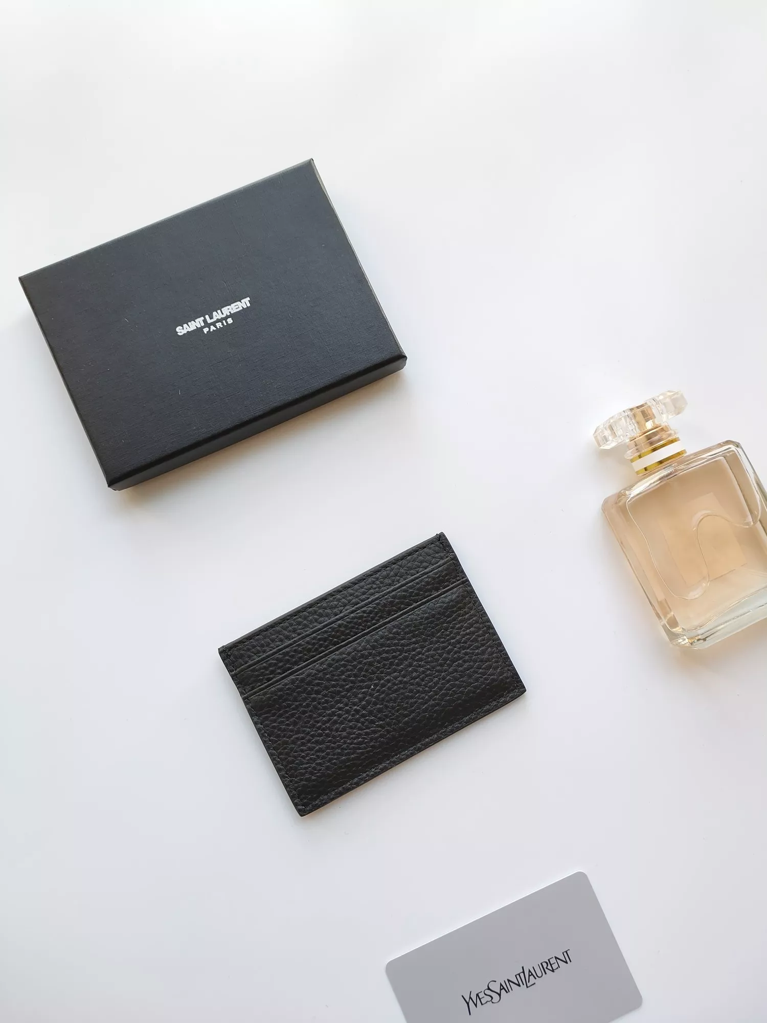 입생로랑 YSL 로고 엠보 스티치 소가죽 카드지갑 상세 이미지 3