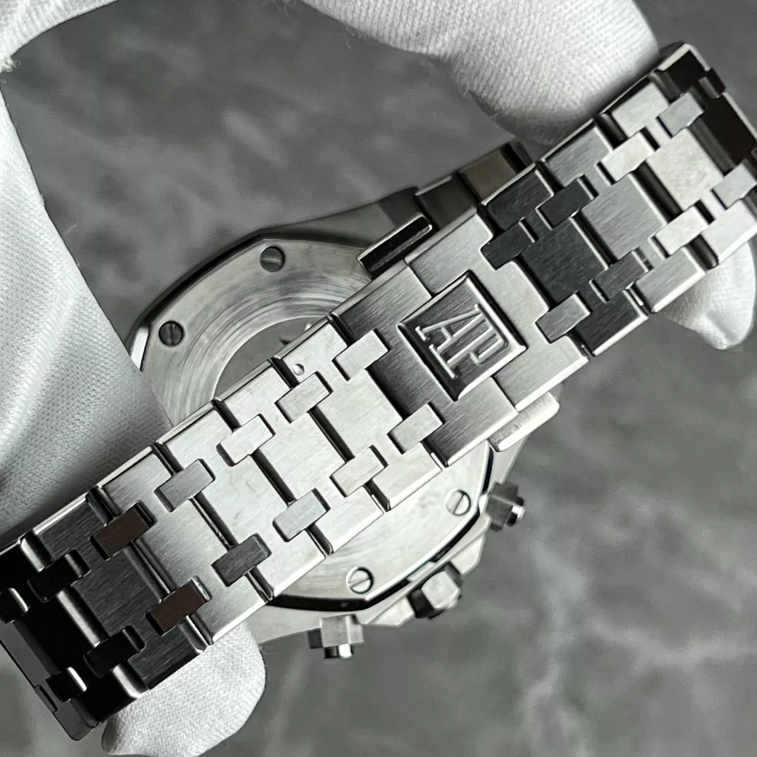 오데마피게 로열오크 41mm 스테인리스 오토매틱 크로노그래프 워치 상세 이미지 4