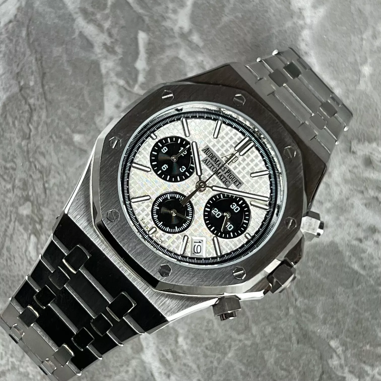 오데마피게 로열오크 41mm 스테인리스 오토매틱 크로노그래프 워치 상세 이미지 6