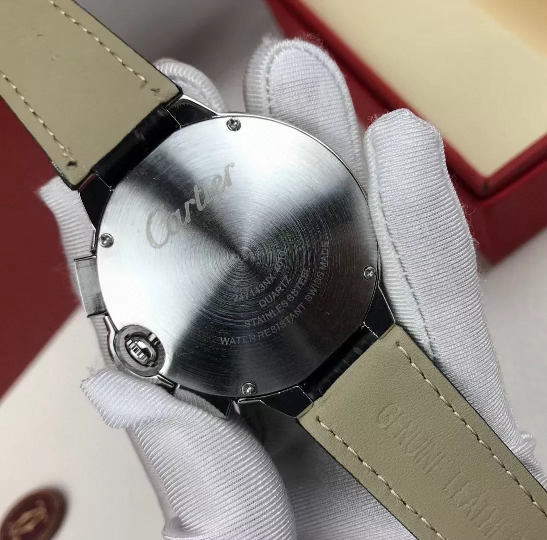 까르띠에 블루 벌룬 일월성문 크로노그래프 43mm 가죽 워치 상세 이미지 7