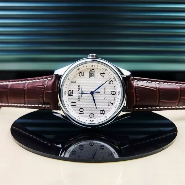 론진 마스터 컬렉션 40mm 오토매틱 가죽 워치