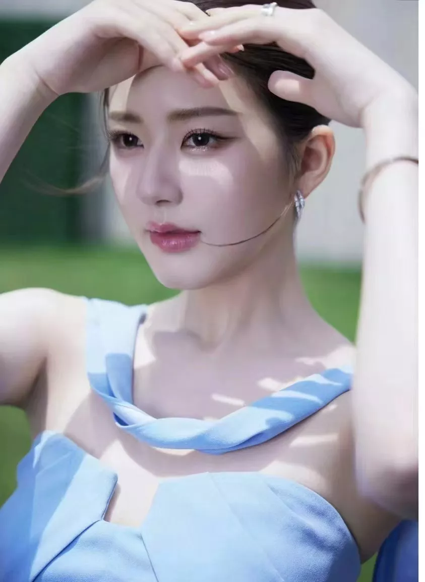 불가리 세르펜티 풀파베 스네이크 이어링 상세 이미지 9