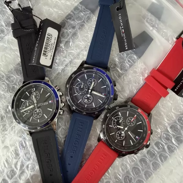 타미힐피거 삼안 디자인 48mm 스포츠 우레탄 워치