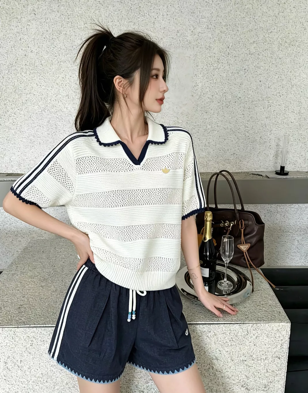 아디다스 삼선 배색 브이넥 펀칭 반소매 니트 폴로 상세 이미지 28